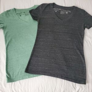L.O.L Vintage Grey and Green V-neck T-shirt Bundle Size Medium Womens Juniors